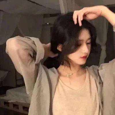 厌恶人世 封面
